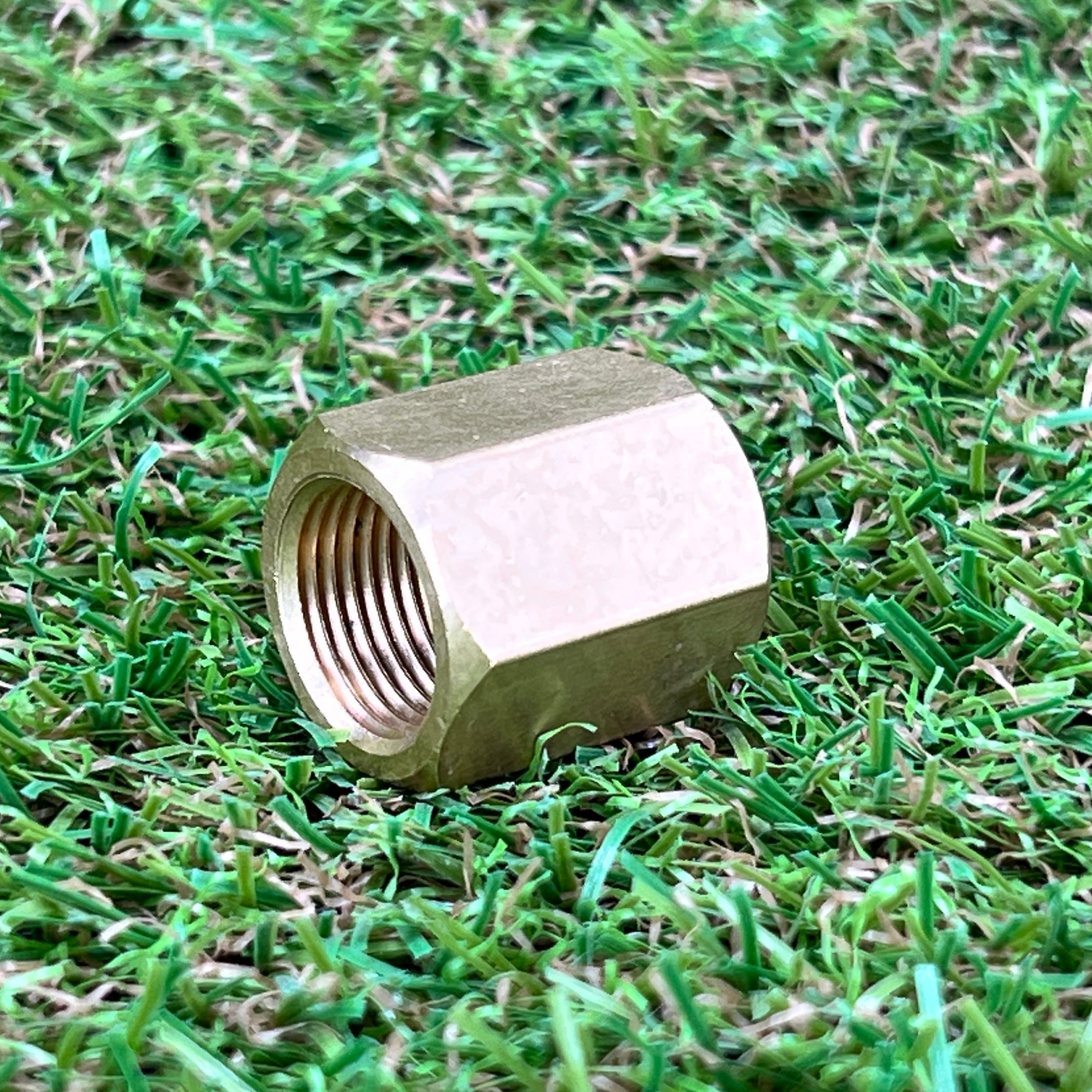 Solo Thread Brass Union